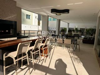 Lindo apartamento finamente mobiliado 4 suítes  e 4 vagas de garagem Quadra Mar na Meia Praia