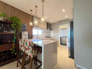 Apartamento 2 suítes + 2 dem-suítes finamente mobiliado com Vista Mar na Meia Praia