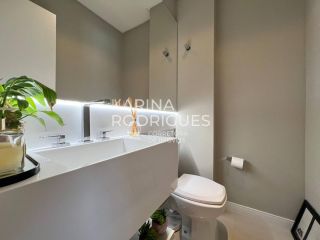 Apartamento 2 suítes + 2 dem-suítes finamente mobiliado com Vista Mar na Meia Praia