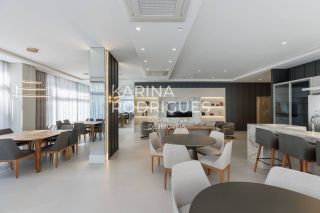 Apartamento 2 suítes + 2 dem-suítes finamente mobiliado com Vista Mar na Meia Praia