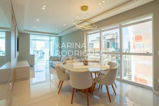 Apartamento 2 suítes + 2 dem-suítes finamente mobiliado com Vista Mar na Meia Praia