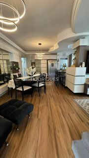 Excelente apartamento mobiliado 4 quartos sendo 1 suíte 80 m do Mar em Meia Praia