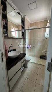 Excelente apartamento mobiliado 4 quartos sendo 1 suíte 80 m do Mar em Meia Praia