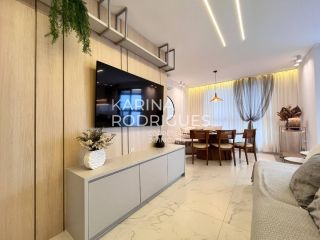 Excelente Apartamento na Meia Praia finamente mobiliado 3 suítes e 2 vagas