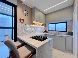Excelente Apartamento na Meia Praia finamente mobiliado 3 suítes e 2 vagas