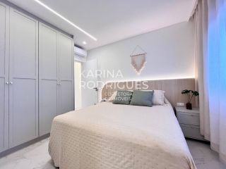 Excelente Apartamento na Meia Praia finamente mobiliado 3 suítes e 2 vagas