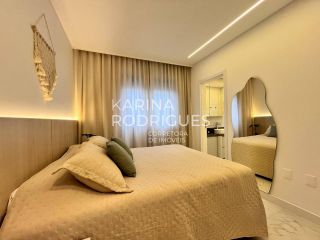 Excelente Apartamento na Meia Praia finamente mobiliado 3 suítes e 2 vagas