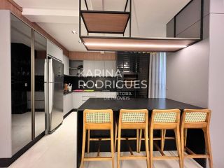 Excelente Apartamento 4 suítes e 4 vagas na Meia Praia ampla área de Lazer