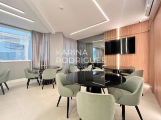 Excelente Apartamento 4 suítes e 4 vagas na Meia Praia ampla área de Lazer