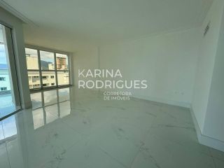 Apartamento Vista Mar  3 suítes e 2 vagas ampla área de lazer
