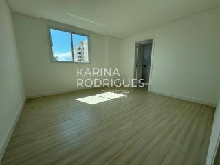 Apartamento Vista Mar  3 suítes e 2 vagas ampla área de lazer