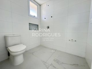Apartamento Vista Mar  3 suítes e 2 vagas ampla área de lazer