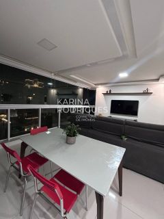 Apartamento 3 suítes e 2 vagas em Meia Praia ampla área de lazer