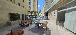 Apartamento Mobiliado  3 suítes e 2 vagas em Meia Praia ampla área de lazer