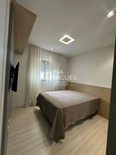 Apartamento Mobiliado  3 suítes e 2 vagas em Meia Praia ampla área de lazer