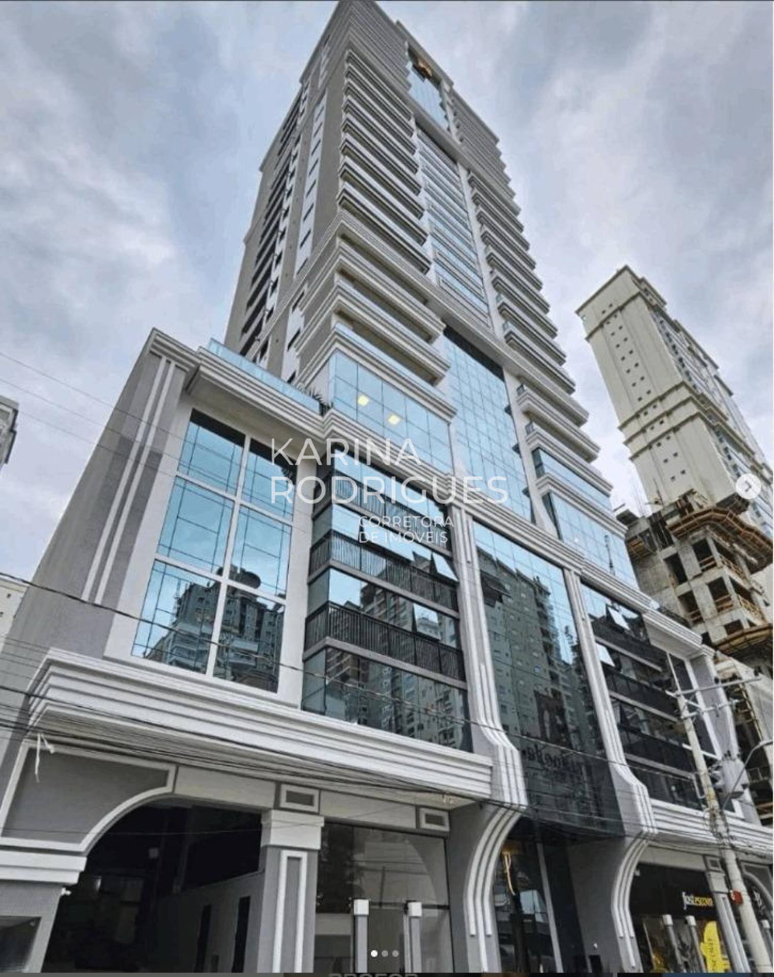 Excelente Apartamento 3 suítes e 2 vagas ampla área de lazer