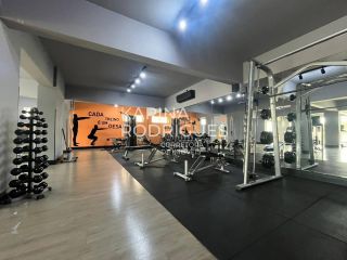 Apartamento mobiliado Meia Praia 3 quartos sendo 2 suítes ampla área de lazer de R$ 1.780.000,00 por R$ 1.480.000,00