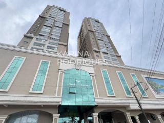 Apartamento mobiliado Meia Praia 3 quartos sendo 2 suítes ampla área de lazer de R$ 1.780.000,00 por R$ 1.480.000,00
