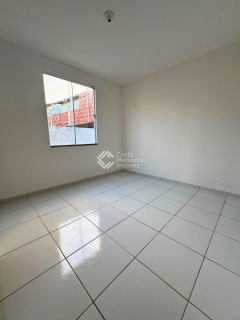 Casa à Venda no Santos Dumont - 2 Quartos (1 Suíte)