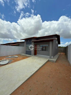 Casa à Venda no Sportclube - 2 Quartos (1 Suíte)