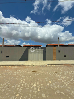 Casa à Venda no Sportclube - 2 Quartos (1 Suíte)