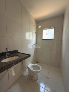 Casa à Venda no Sportclube - 2 Quartos (1 Suíte)