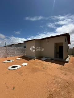 Casa à Venda no Portal do Sol - 2 Quartos