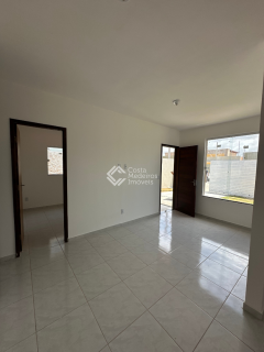 Casa à Venda no Portal do Sol - 2 Quartos