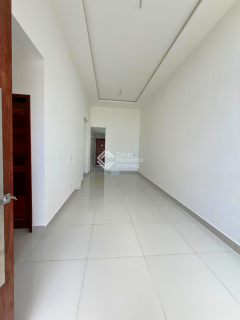 Casa de Médio Padrão em Condomínio - Centro de Extremoz/RN