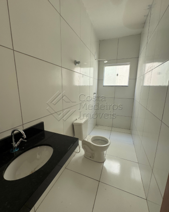 Casa em condomínio fechado no Centro de Extremoz, próximo ao Hospital