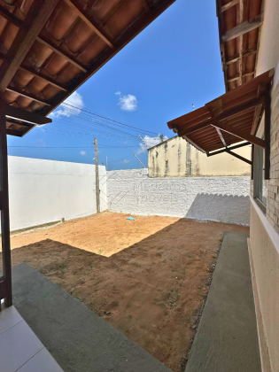 Magnífica casa 2/4 no bairro Jardins, Cidade das Rosas em São Gonçalo