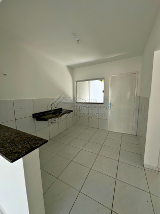 Casa reformada no Santos Dumont, pertinho da Pedro Vasconcelos (rua da estatua do grude)