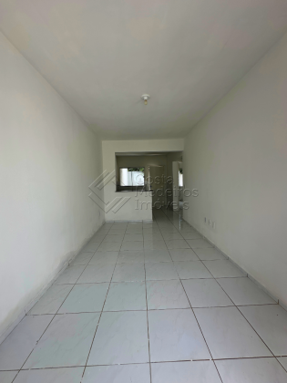 Casa reformada no Santos Dumont, pertinho da Pedro Vasconcelos (rua da estatua do grude)