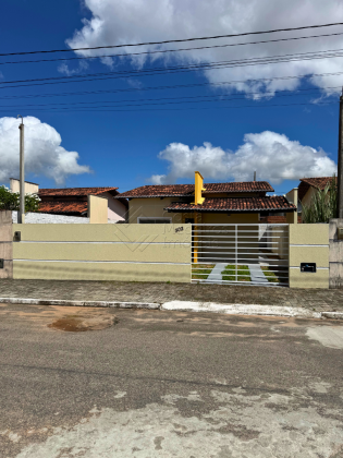 Linda casa no Moinho dos ventos próximo a Alcides de Araújo (av. principal).