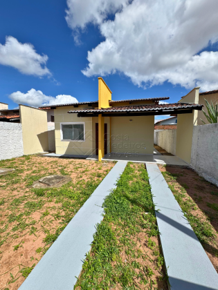 Linda casa no Moinho dos ventos próximo a Alcides de Araújo (av. principal).