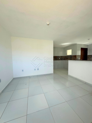 Linda casa no Moinho dos ventos próximo a Alcides de Araújo (av. principal).