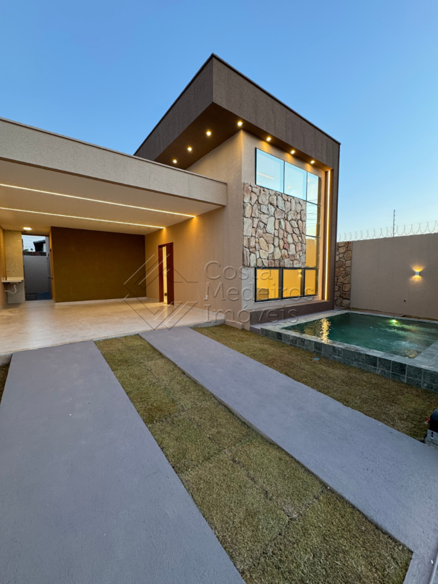 Casa de Alto padrão no Cidade das Rosas, próximo de tudo!