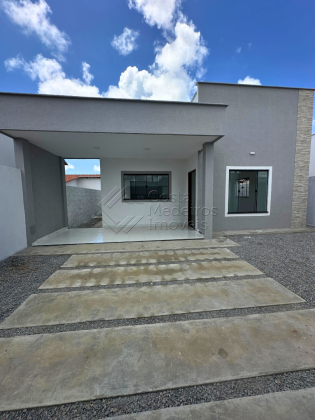 Linda casa em condomínio fechado e excelente acabamento - Central Parque Clube