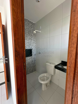 Linda casa em condomínio fechado e excelente acabamento - Central Parque Clube