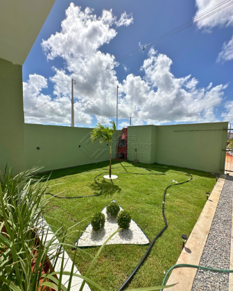 Linda e sofisticada casa no Terra Bella, próximo ao supermercado Atacarejo