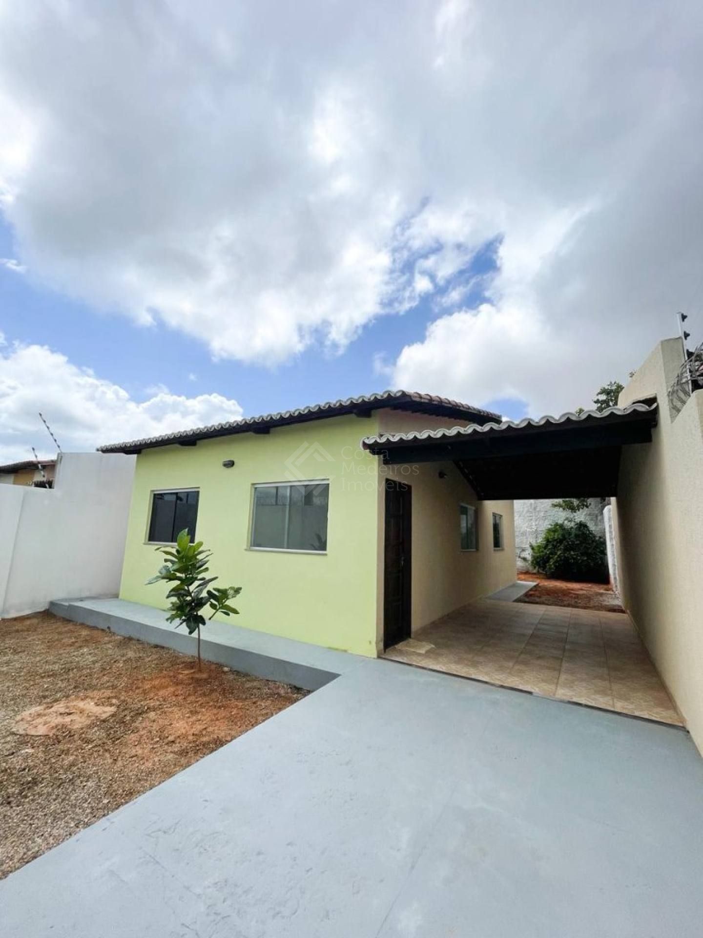 Casa Para Vender Linda Pronta Para Morar com 2 quartos 1 suítes no bairro Sport club 1 em Extremoz