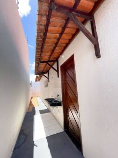 Casa Para Vender com 02 quartos 01 suítes no bairro Parque das Carmélias em Extremoz