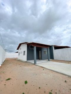 Casa Linda e Segura Pronta Para Morar Disponível Para Vender com 2 quartos 1 suítes no bairro Terra bella em Extremoz