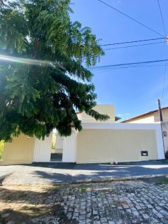 Casa Para Vender com 2 quartos no bairro Alto de Extremoz em Extremoz