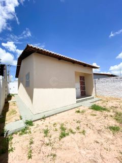 Casa Linda e Espaçosa Para Vender no bairro Cidade Jardim em Extremoz