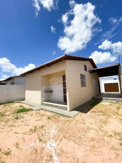 Casa Linda e Espaçosa Para Vender no bairro Cidade Jardim em Extremoz