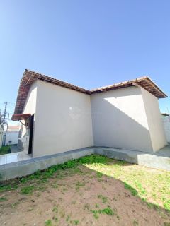Casa Para Vender com 02 quartos 01 suítes no bairro Villa Real em Extremoz
