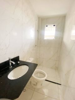 Casa de Duplex as margens da Tomaz Landim, principal via da ZN de Natal/RN