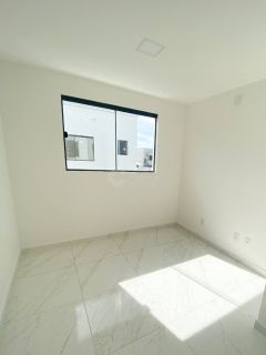 Casa de Duplex as margens da Tomaz Landim, principal via da ZN de Natal/RN