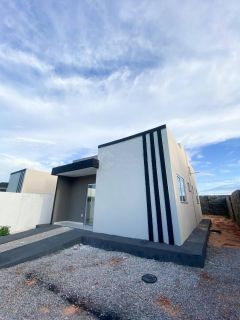Casa de Condomínio Para Vender com 2 quartos 1 suítes no bairro Moinho dos ventos em Extremoz